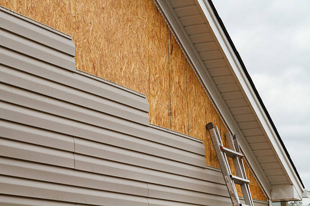 24/7 Emergency Vinyl Siding experts in Massillon, OH